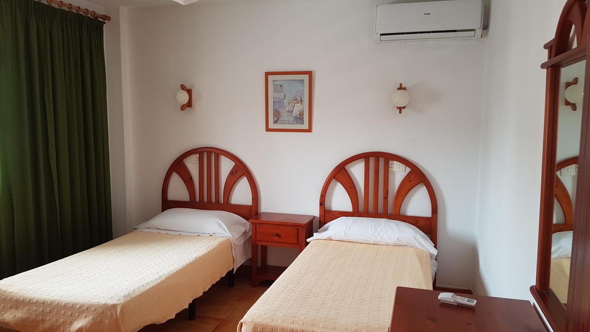 Apartamentos Vista Al Puerto Σαν Αντόνιο Εξωτερικό φωτογραφία